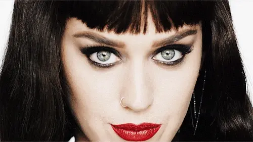 Katy Perry -10/84 -5'8''- 2016 Commercial.....Deep Kissing....YUM!