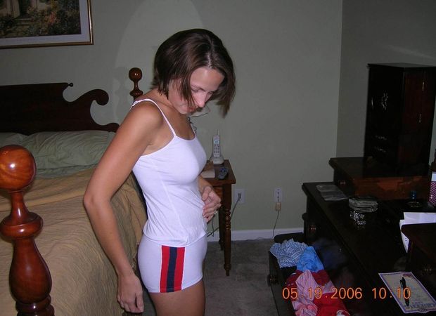 candid braless pokies