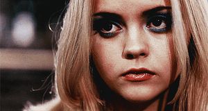 Christina Ricci -2/80 -5'1''- I Love Italian Woman.....Eat All Day.....Yummy!