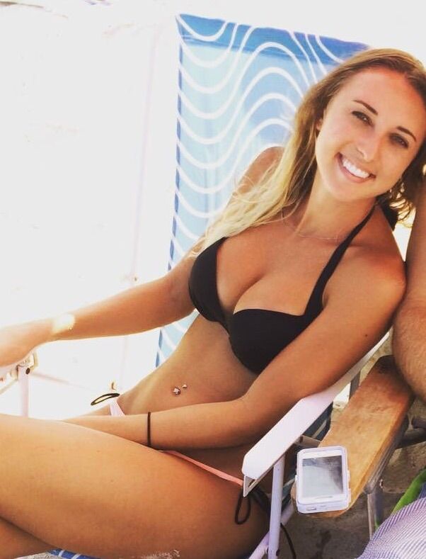 Bikini babe