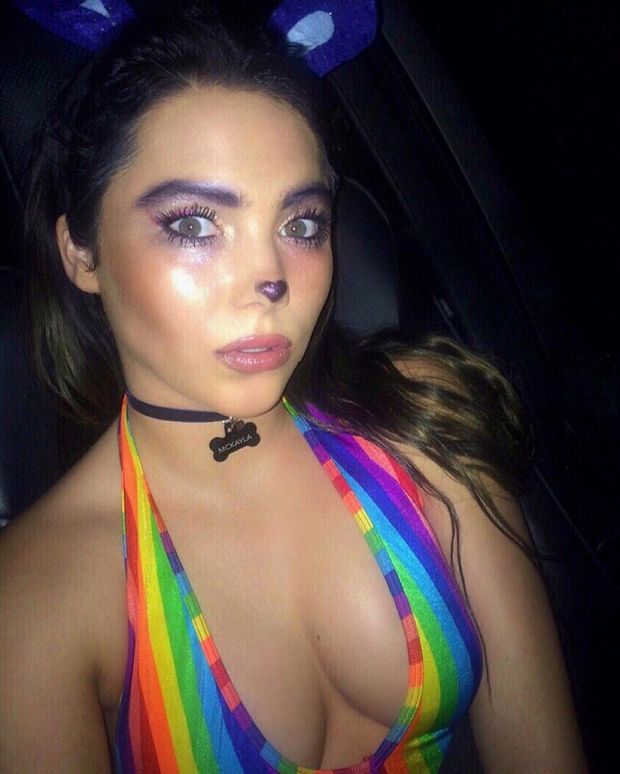 McKayla's ultra sexy Cleavage