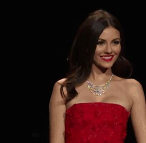 Victoria Justice -2/93 -5'5''- 34-23-34''-32A-Bra -119lbs -7-Shoe, Pretty Babe. Tight, Wet Cunnilingus! -Yum! Yum!