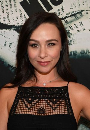 Danielle Harris -6/77 -5'0''- "The Neighbor"- Premiere In Las Vegas - 8-25-2016 - Cunnilingus! -Yum! Yum!