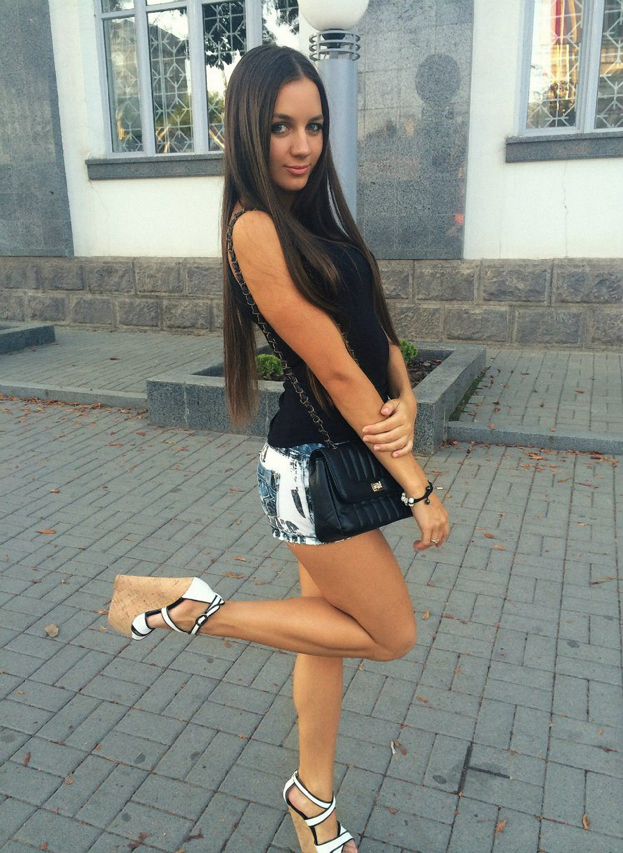 Hot in wedges