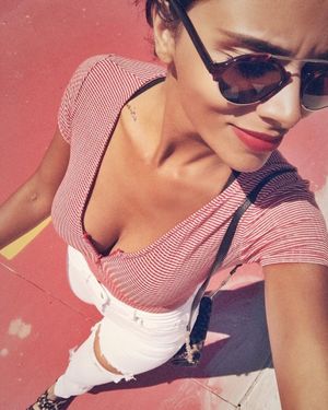 Shy’m dévoile son corps splendide