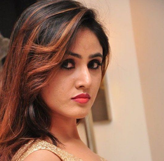 Bhai Behen Ki Kahani Se Saggi Behen Pe Dil Agaya  - Hindi Sex story