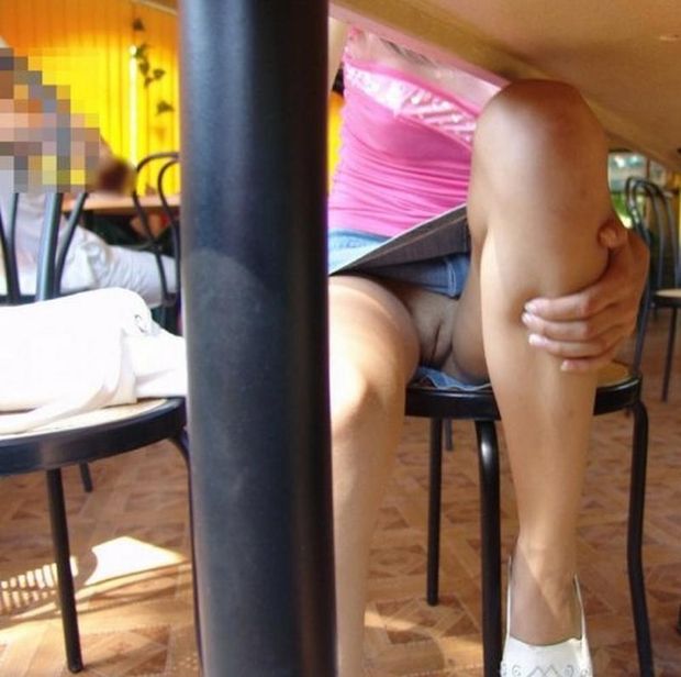 Upskirt pussy pics