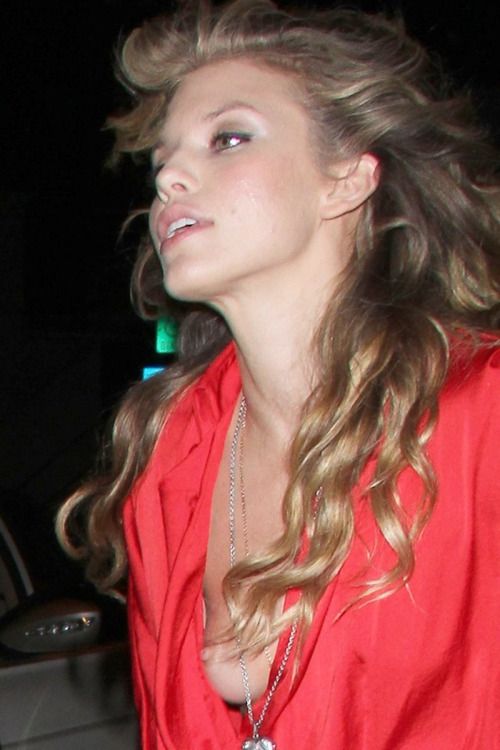 Big Tits Gallery