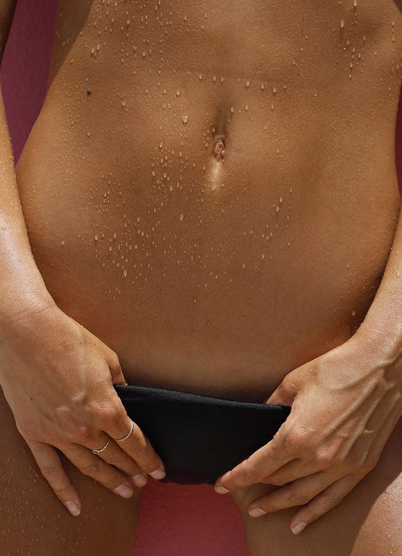 Marisa Papen - Perfect tummy :)