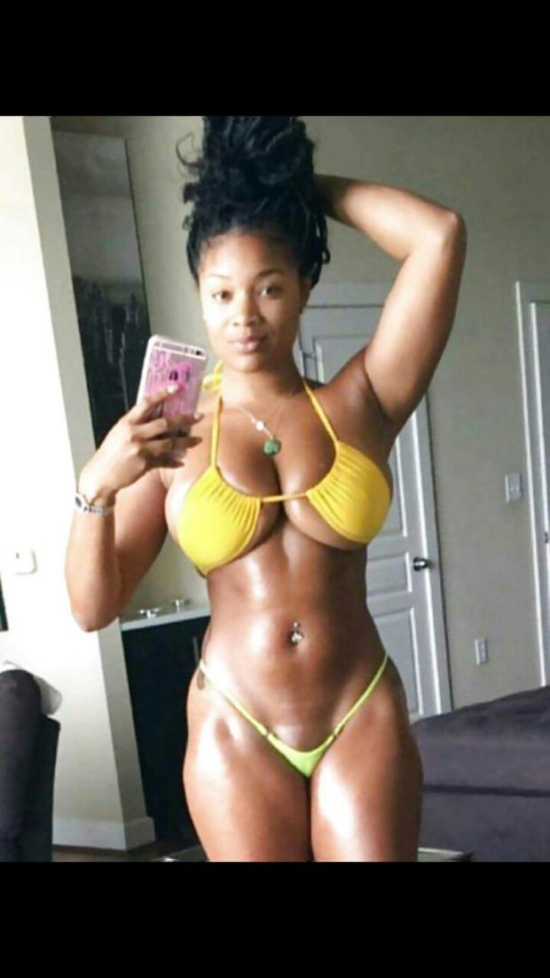 Sexy fit babe