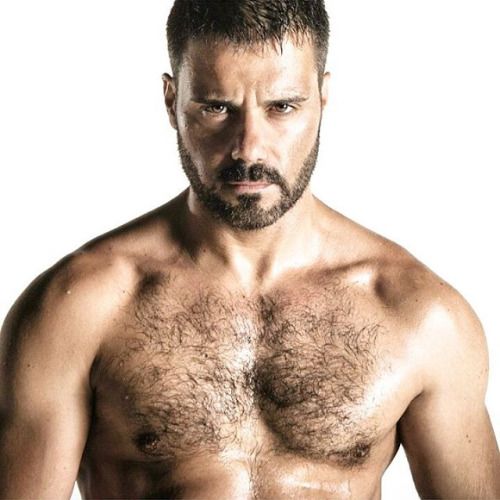 le-masculin:

Sweaty Tuesday!