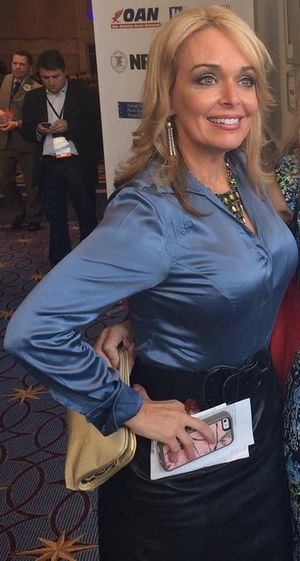 Dr. Gina Loudon - Pro Second Amendment Conservative Beauty.....Eat All Day!