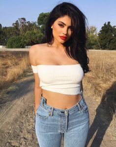 View nude photos of Kylie Jenner