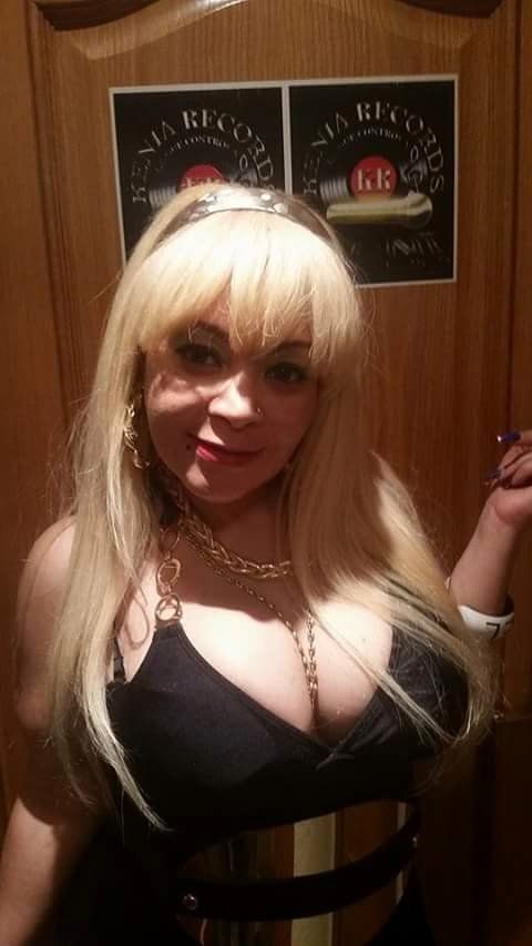KENIA is a real nasty domina whore