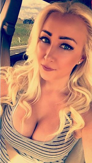 Everyday Bimbo ... plus cleavage On point (me)