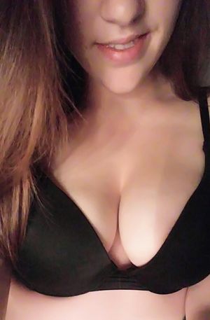Smile & cleavage