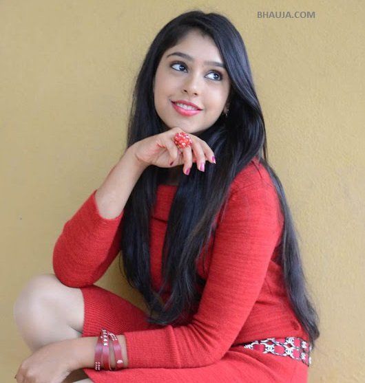 Meri Patni Ki Bholi Bhali Saheli Chitra Ko Pata Ke Choda