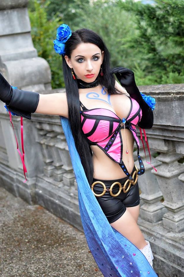 Giada Robin as Safina from Tekken
