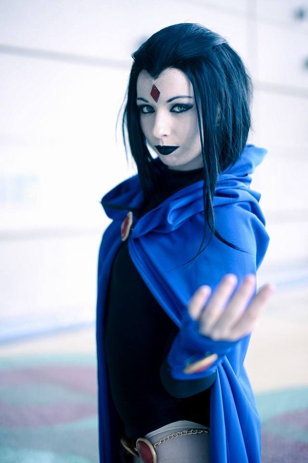 Raven Cosplay