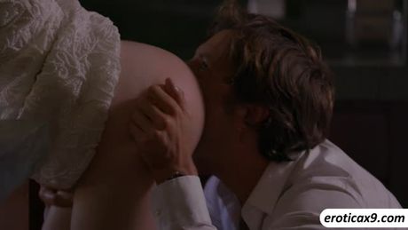 Sexy babe Jenna Reid in a horny one night stand in bed