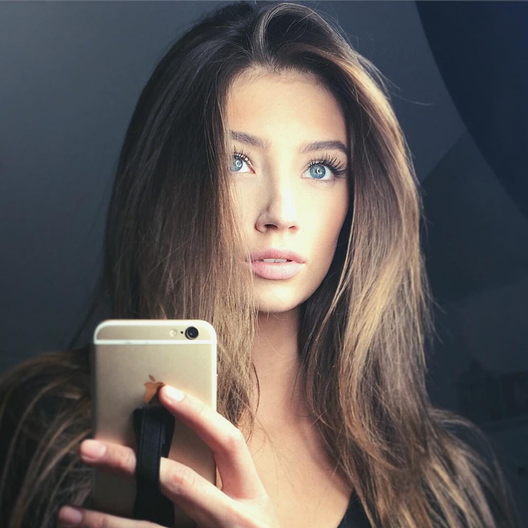 Lorena Rae