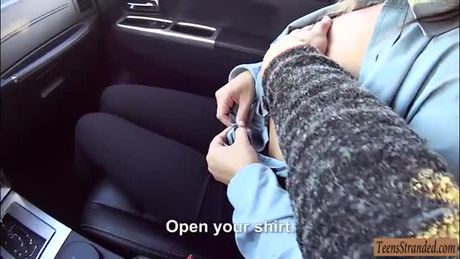 Police officer Latoya banged by stranger in public place