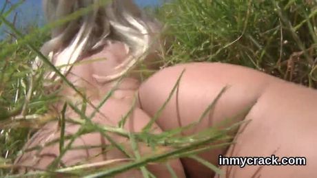 Exquisite stunner is showing off her spread spread twat in close-up