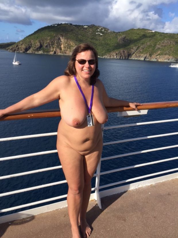 mature MILF next door naked on the cruise deck
