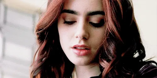 Lily Collins -3/89 -5'5''- British Beauty, Great Make-Out Mouth....Love Her!