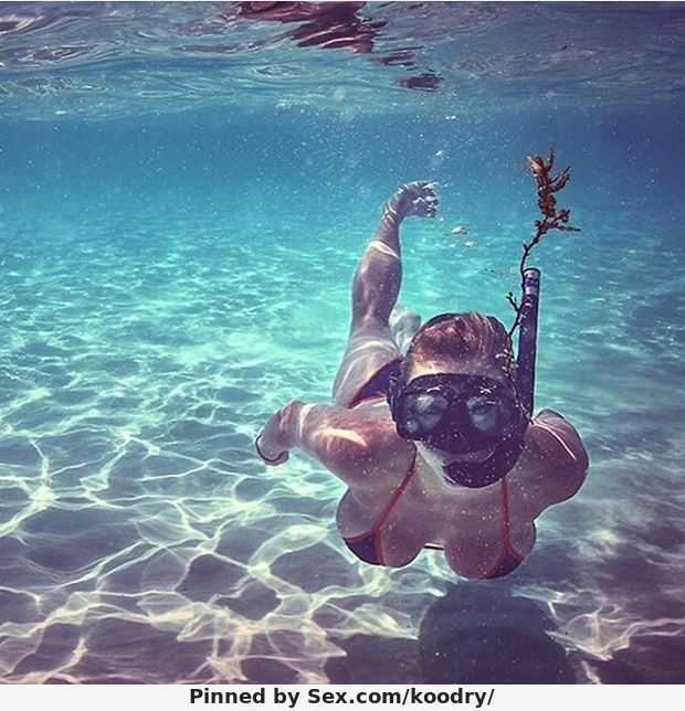 I'd Like to touch big boobs in the water