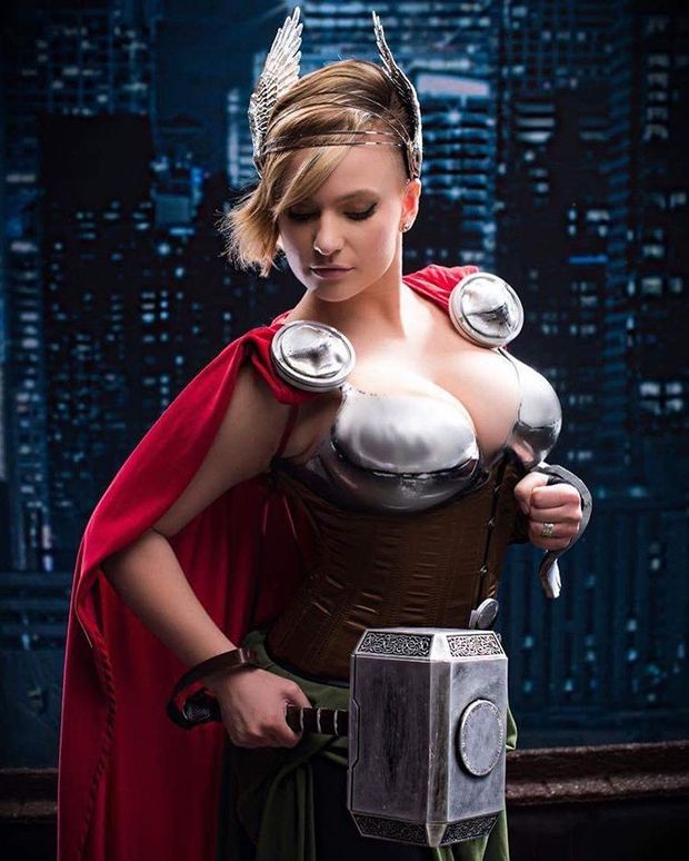 Miss Mad Love - Thor Cosplay