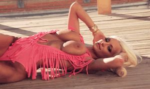 Lindsey Pelas -5/91 -5'3''- 34-22-31''-32F-Bra -105lbs -6-Shoe, Baton Rouge Babe, Deep Wet Oral....Yum! Yum!