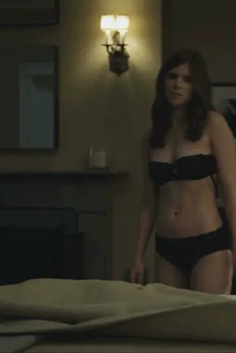 Kate Mara  -  "House Of Cards''-  Sweet Ass On Kate....Yummy!