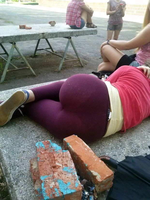 Yoga Pants Teen Voyeur