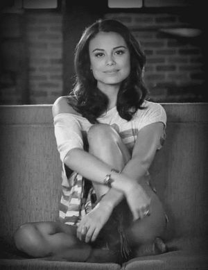 Nathalie Kelley - Want More Skin....Yummy!