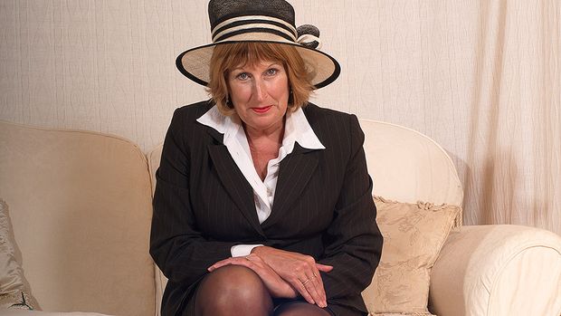 Horny British mature lady playing with her pussy