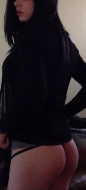 Kalindra Chan - perfect ass