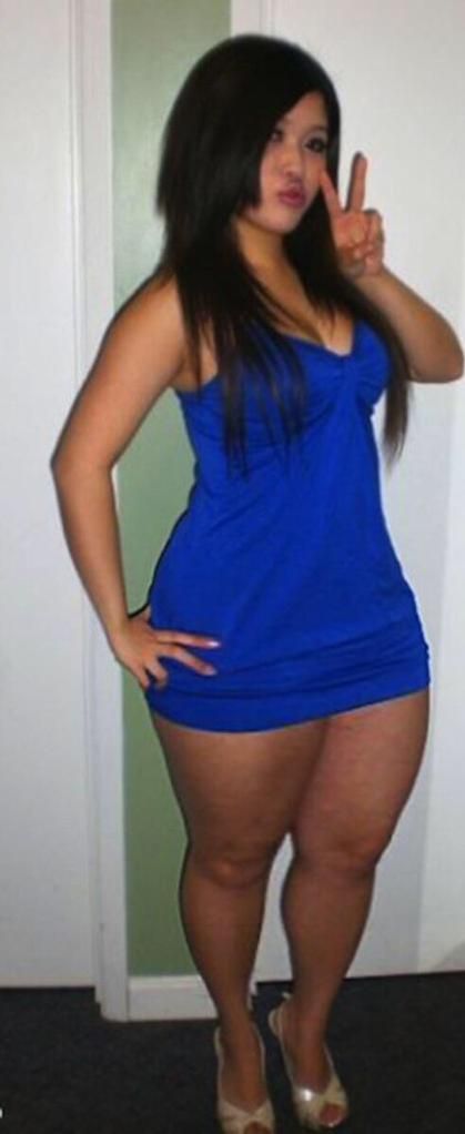 Curvy Asian babe