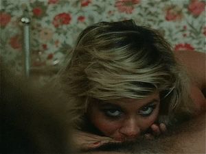 Classy MILF gives a perfect blowjob