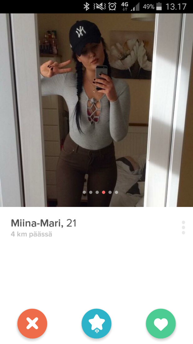 tinder selfie