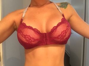 Jesy Carlee Johnston and her tit job pics