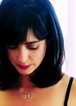 Krysten Ritter -12/81 -5'9''- Love Her, Totally Hot....Close Encounter...YUM!