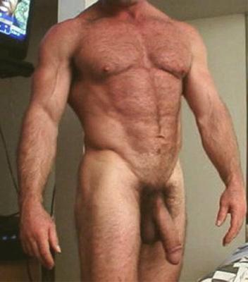 Senior in Shape & Hung
