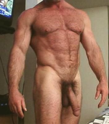 Senior in Shape & Hung