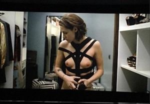 Kristen Stewart boobs, behind the scenes