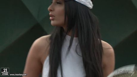 anissa kate fucked anal on tennis court