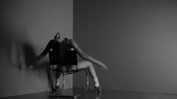 Irina Shayk naked ass