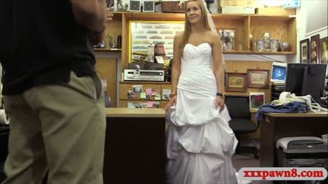 Woman in her wedding dress pounded hard by pawn dude