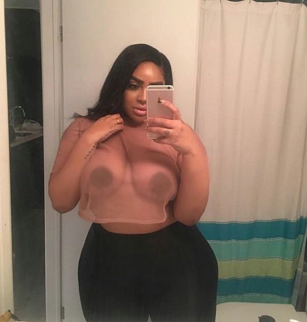 Curvy babe