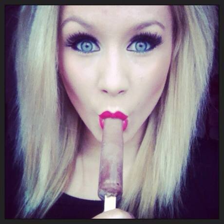 she loves a lollie